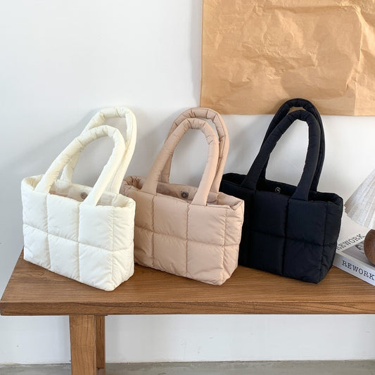 Plaid Large‑Capacity Shoulder Commuter Bag